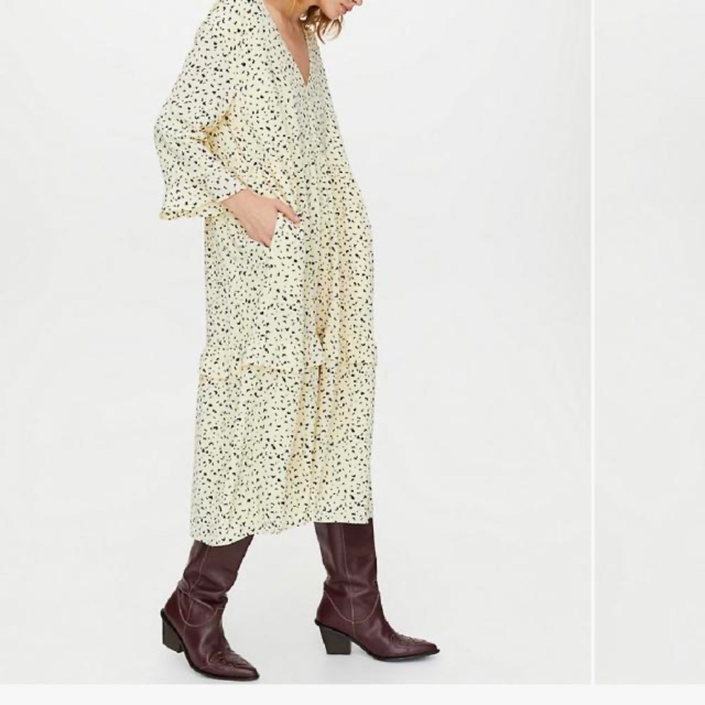 Aritzia Little Moon Spritz Dress - Oversized Flowy Tiered Midi Dress
